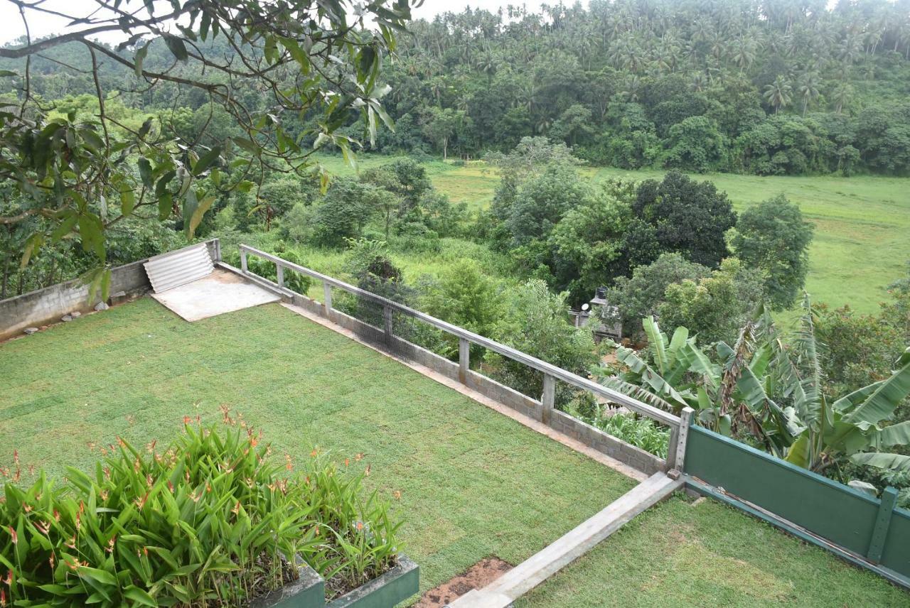 Villa 61 Ambepussa Exterior foto